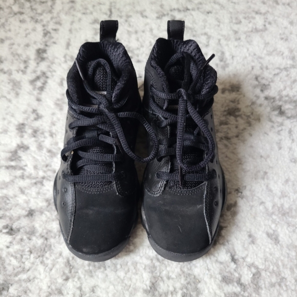 Shoes - Picture 2 of 6